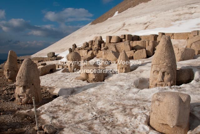 2010_04_10-mt-nemrut-149.jpg