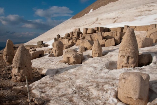 2010_04_10-mt-nemrut-149.jpg