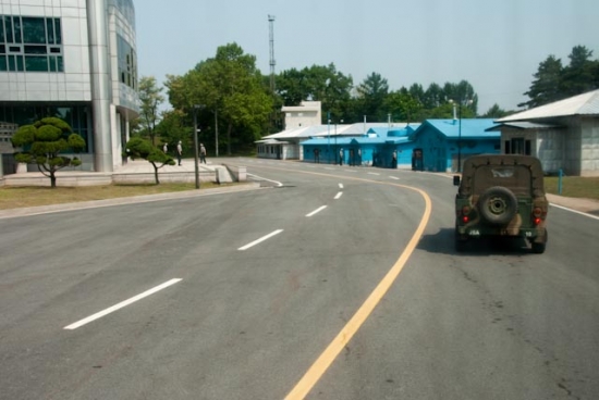 2009_05_28-dmz-69.jpg